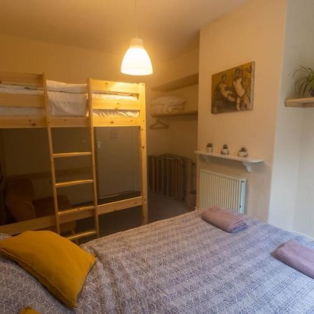 Beautiful Riverside Home, Hebden Bridge, Woodland Views, Sleeps 2 - 9 Exterior foto